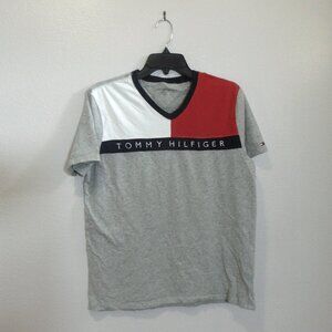 Tommy Hilfiger V-Neck Tee – Men’s Small – Colorblock